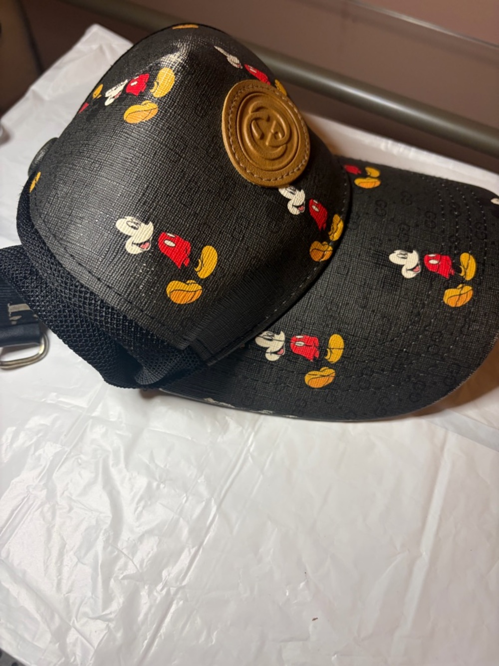 Gucci Black Mickey Mouse Print Baseball Cap with Tan Logo Patch - Picture 2 of 4